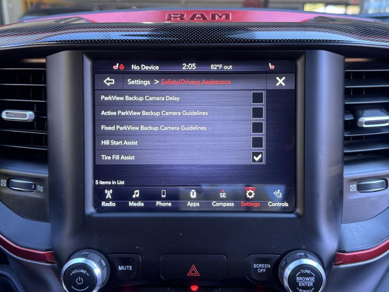 RAM 1500 Rebel Crew Cab 4WD 2020