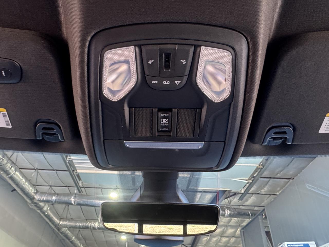 RAM 1500 Rebel Crew Cab 4WD 2020