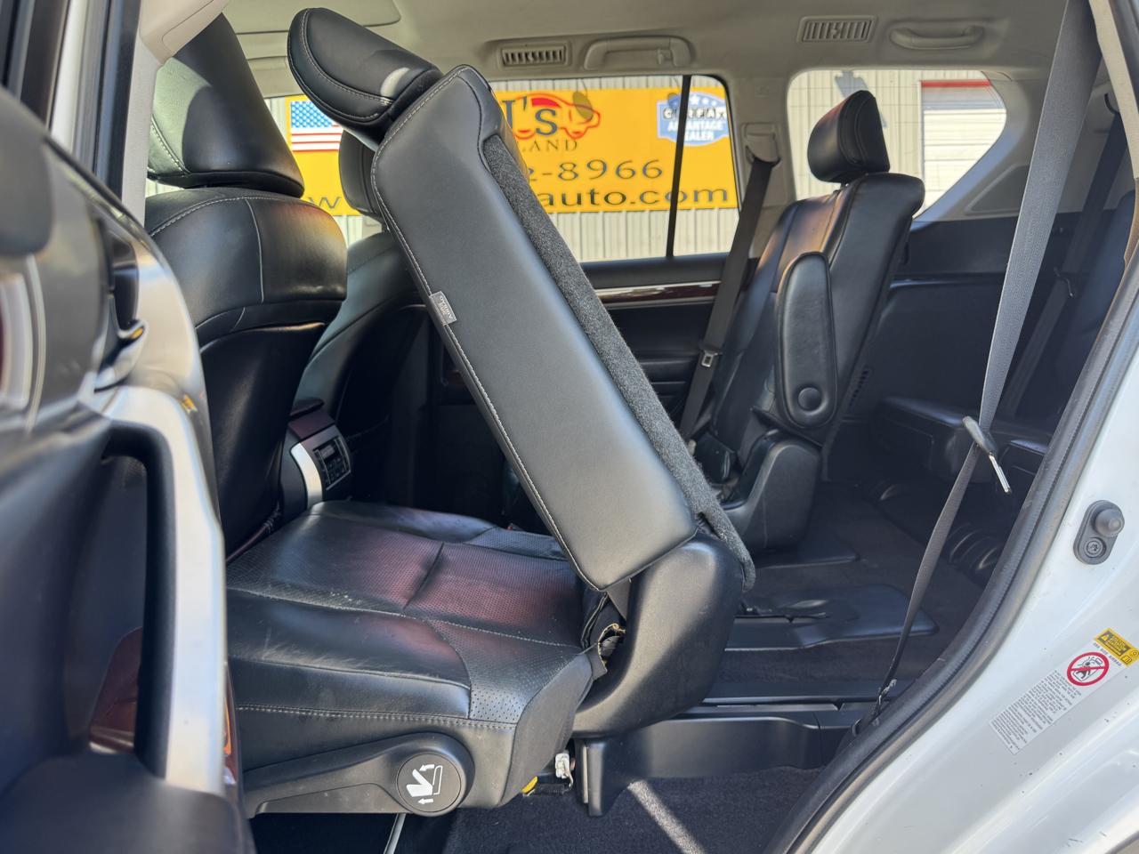 Lexus GX photo 34