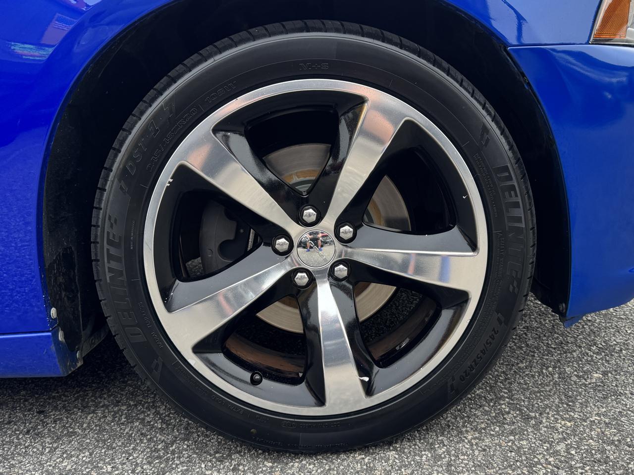 Dodge Charger photo 7