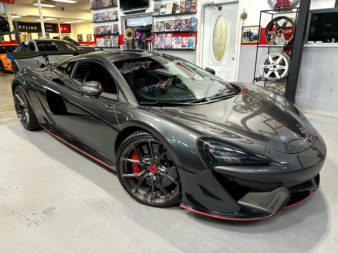 2017 McLaren 570s Base