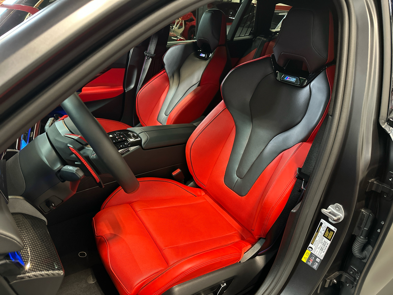 BMW M5  2025