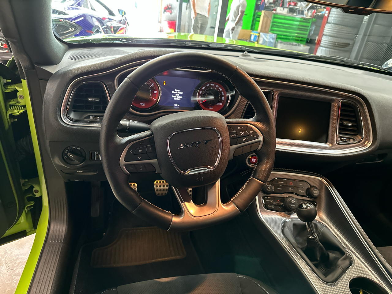 Dodge Challenger SRT Hellcat Coupe 2015