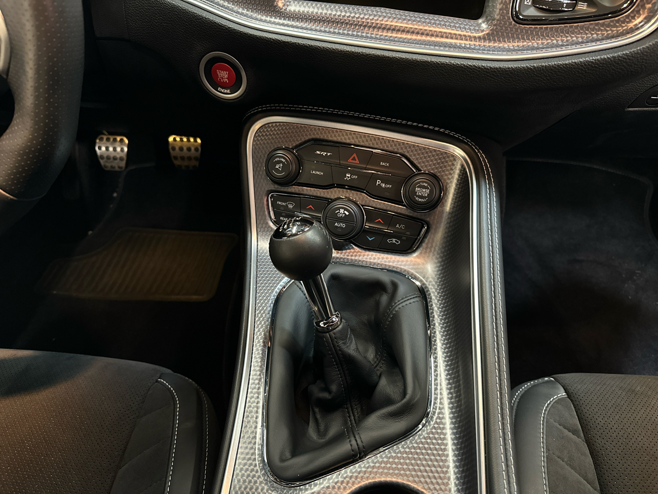 Dodge Challenger SRT Hellcat Coupe 2015