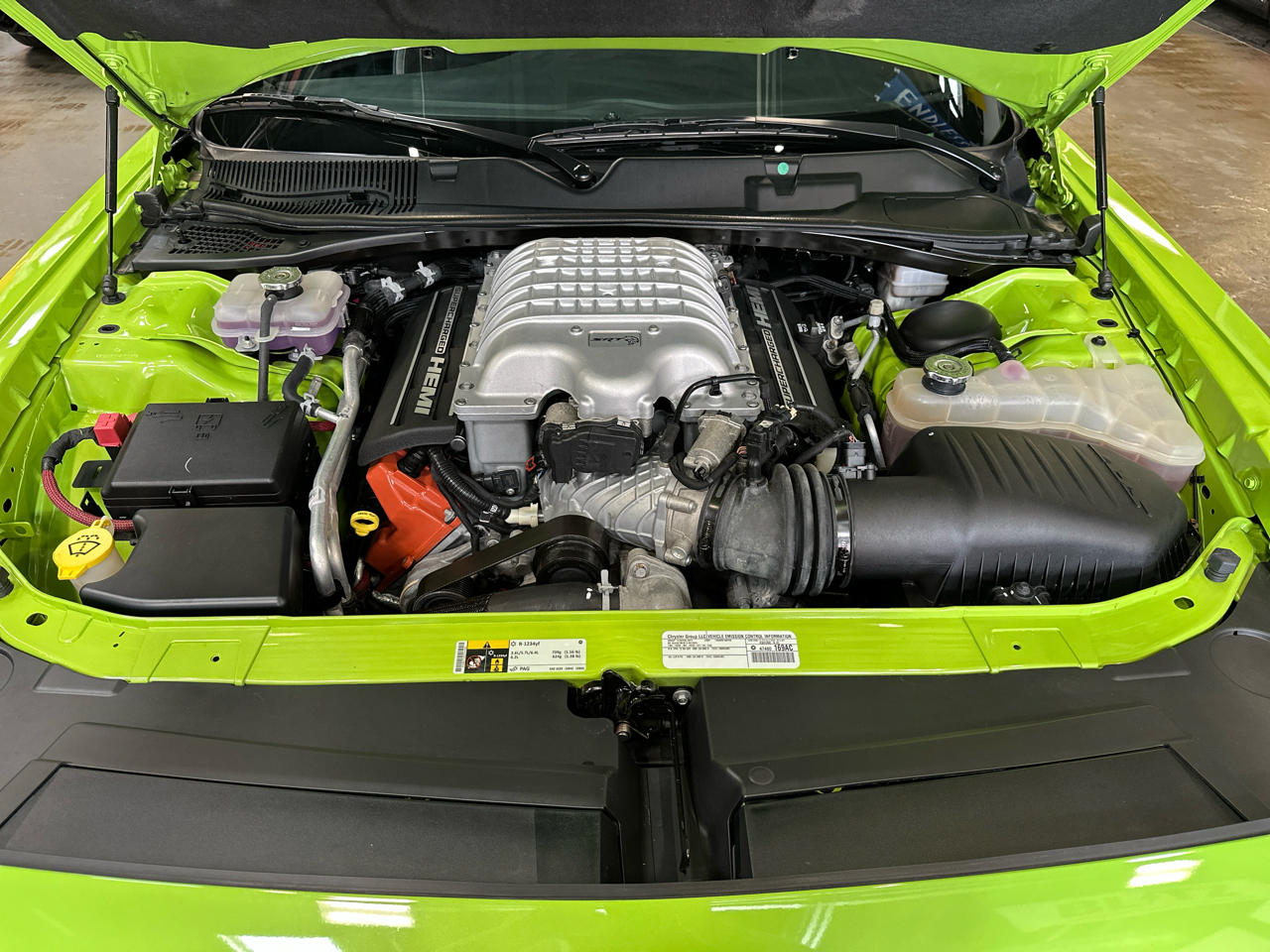 Dodge Challenger SRT Hellcat Coupe 2015