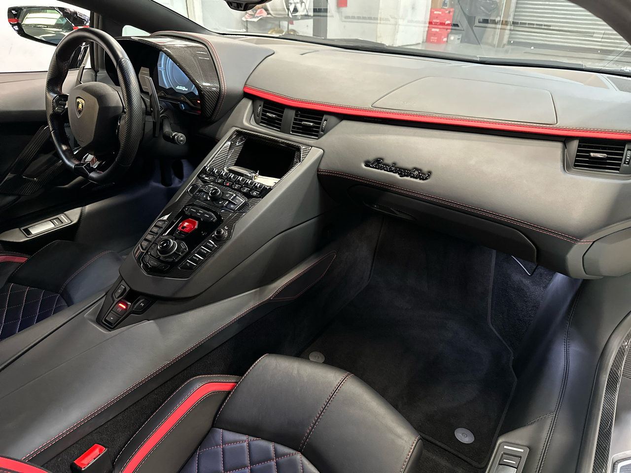 Lamborghini Aventador S Coupe 2017