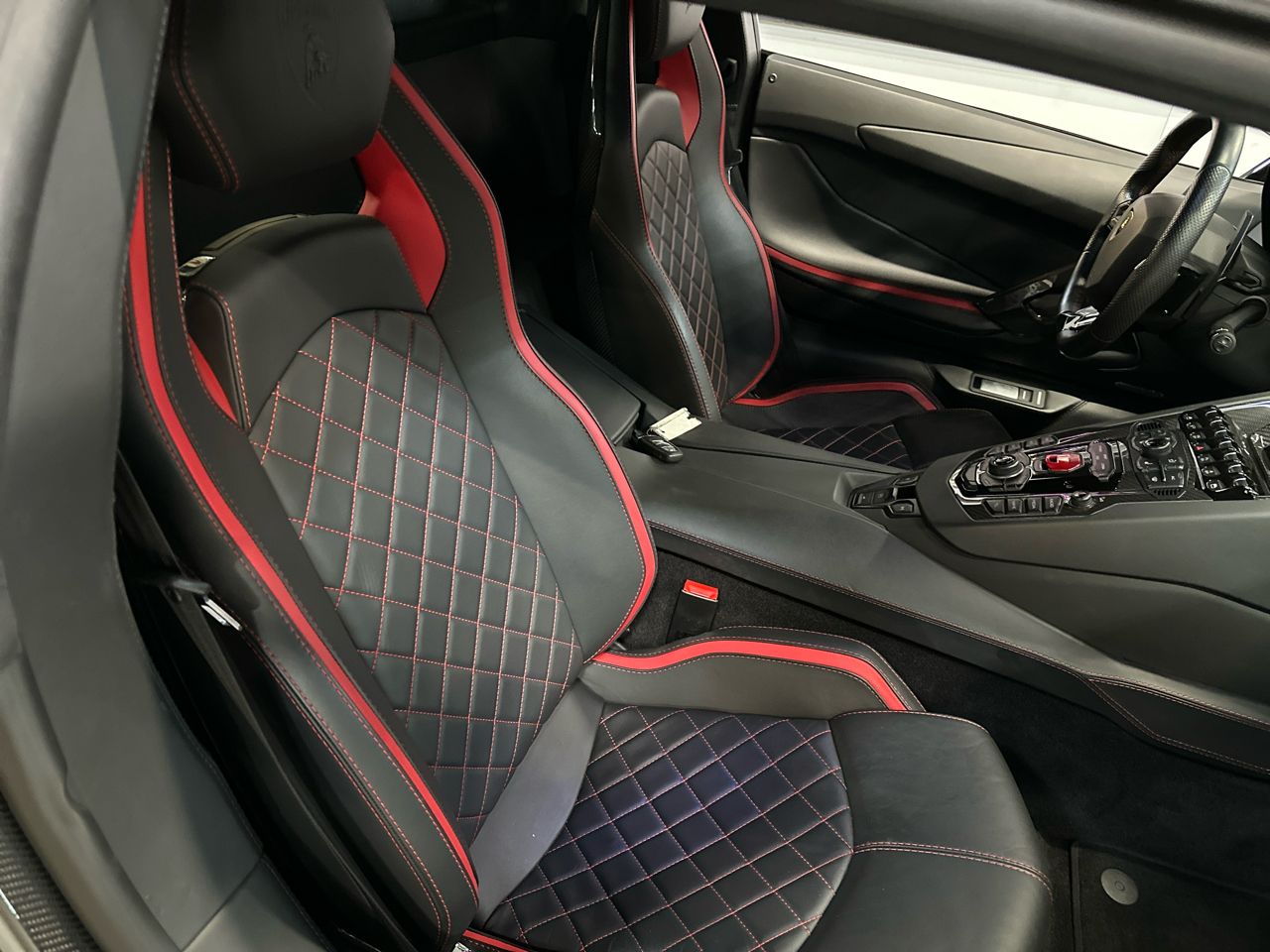 Lamborghini Aventador S Coupe 2017