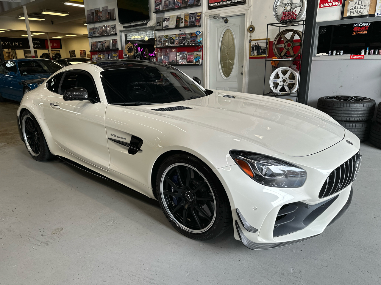 2018 Mercedes Benz AMG GT GT R photo 3