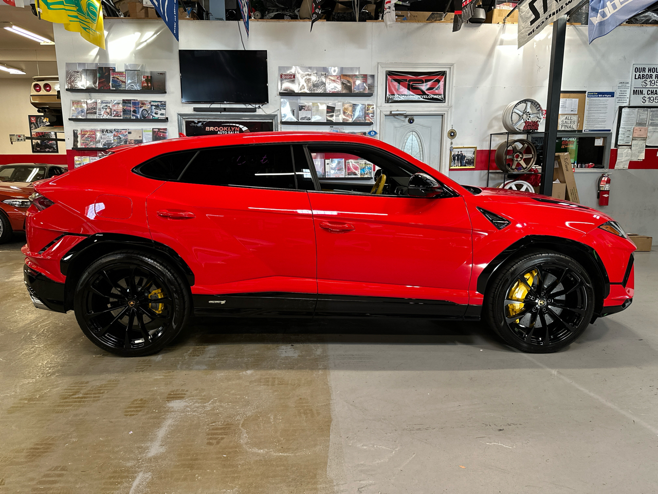 2024 Lamborghini Urus S photo 4