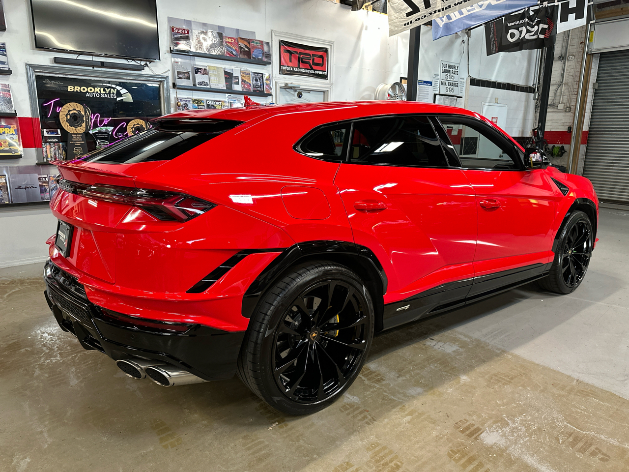 2024 Lamborghini Urus S photo 5