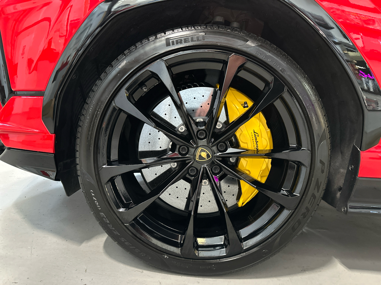 2024 Lamborghini Urus S photo 10