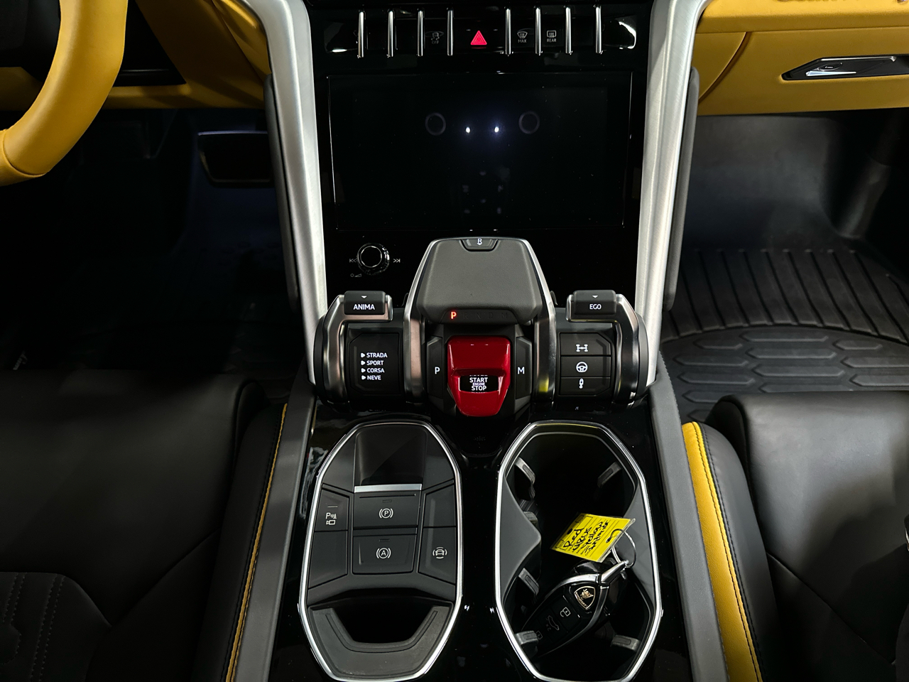 2024 Lamborghini Urus S photo 16