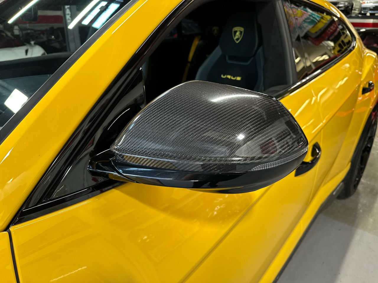 2023 Lamborghini Urus Performante photo 15