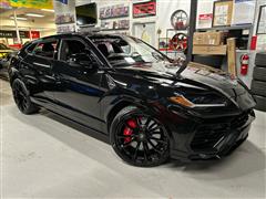 2022 Lamborghini Urus 
