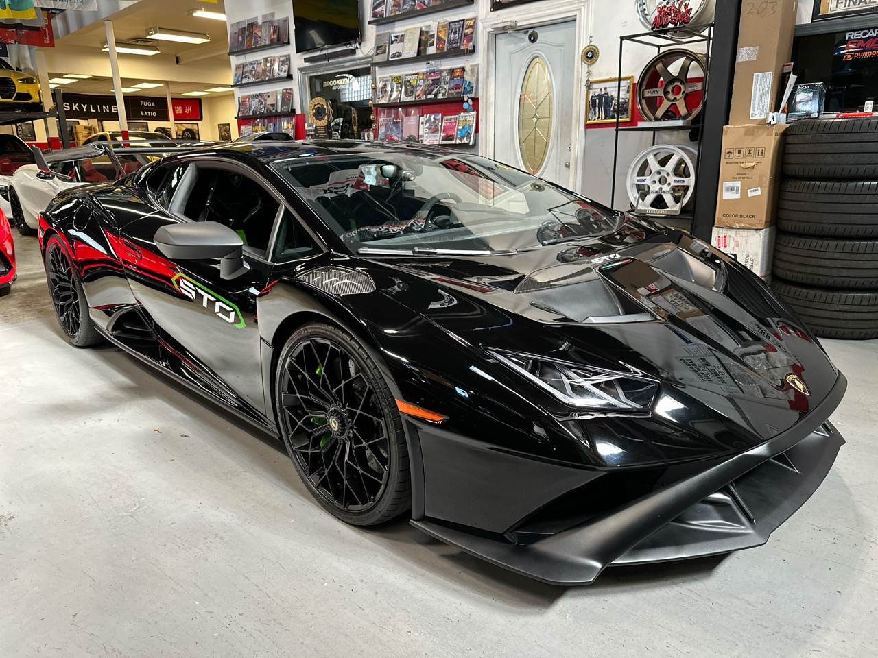 Lamborghini Huracan STO Coupe 2022