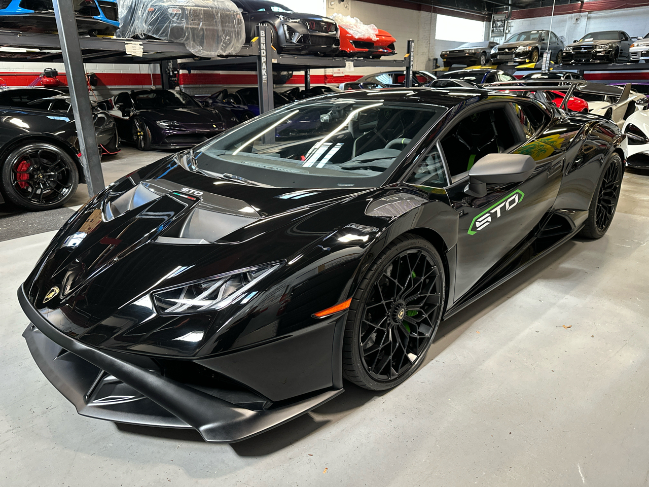Lamborghini Huracan STO Coupe 2022