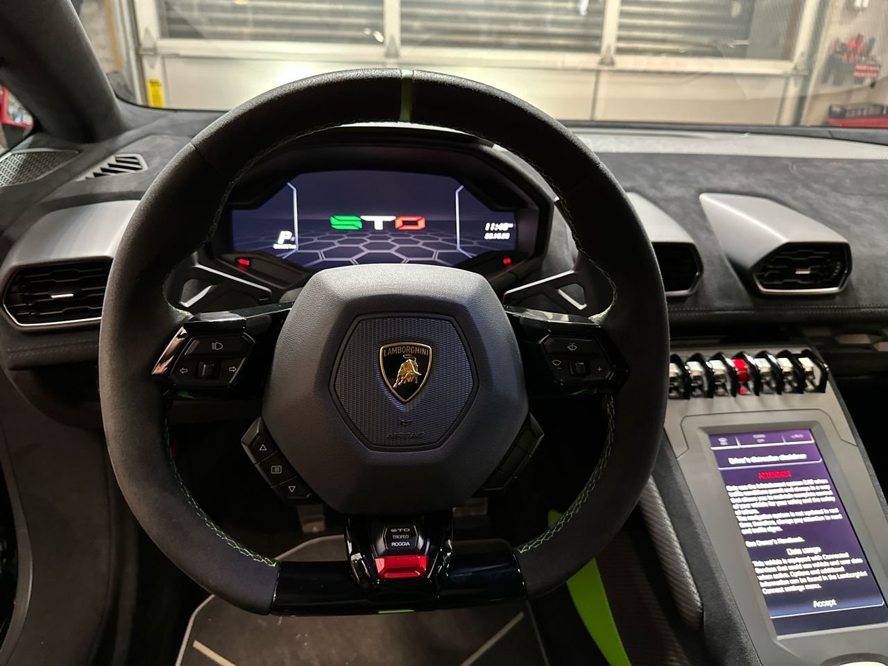 Lamborghini Huracan STO Coupe 2022