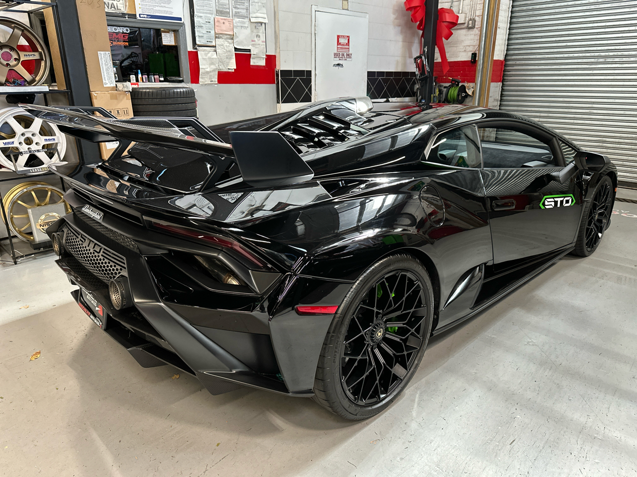 Lamborghini Huracan STO Coupe 2022