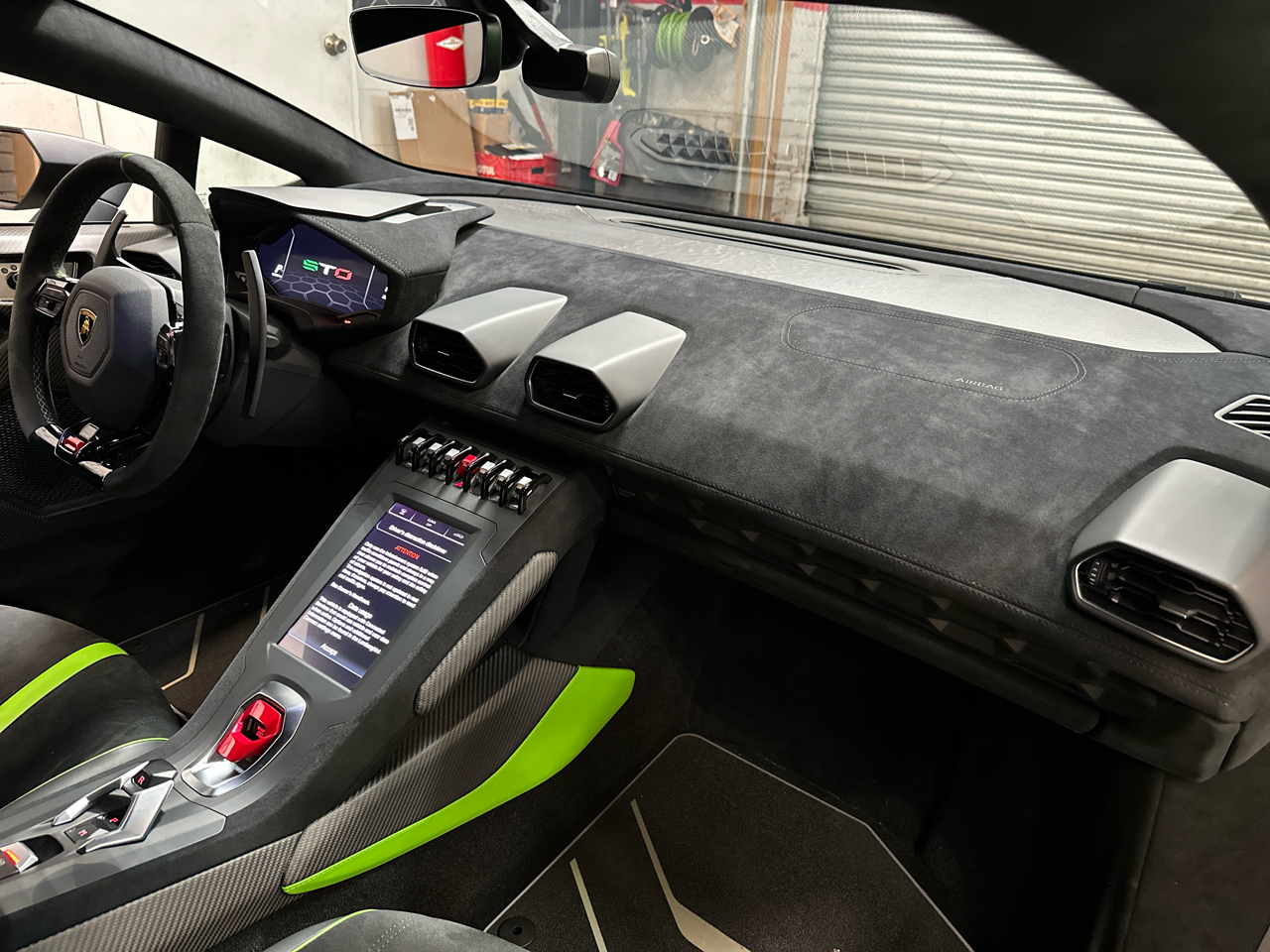 Lamborghini Huracan STO Coupe 2022