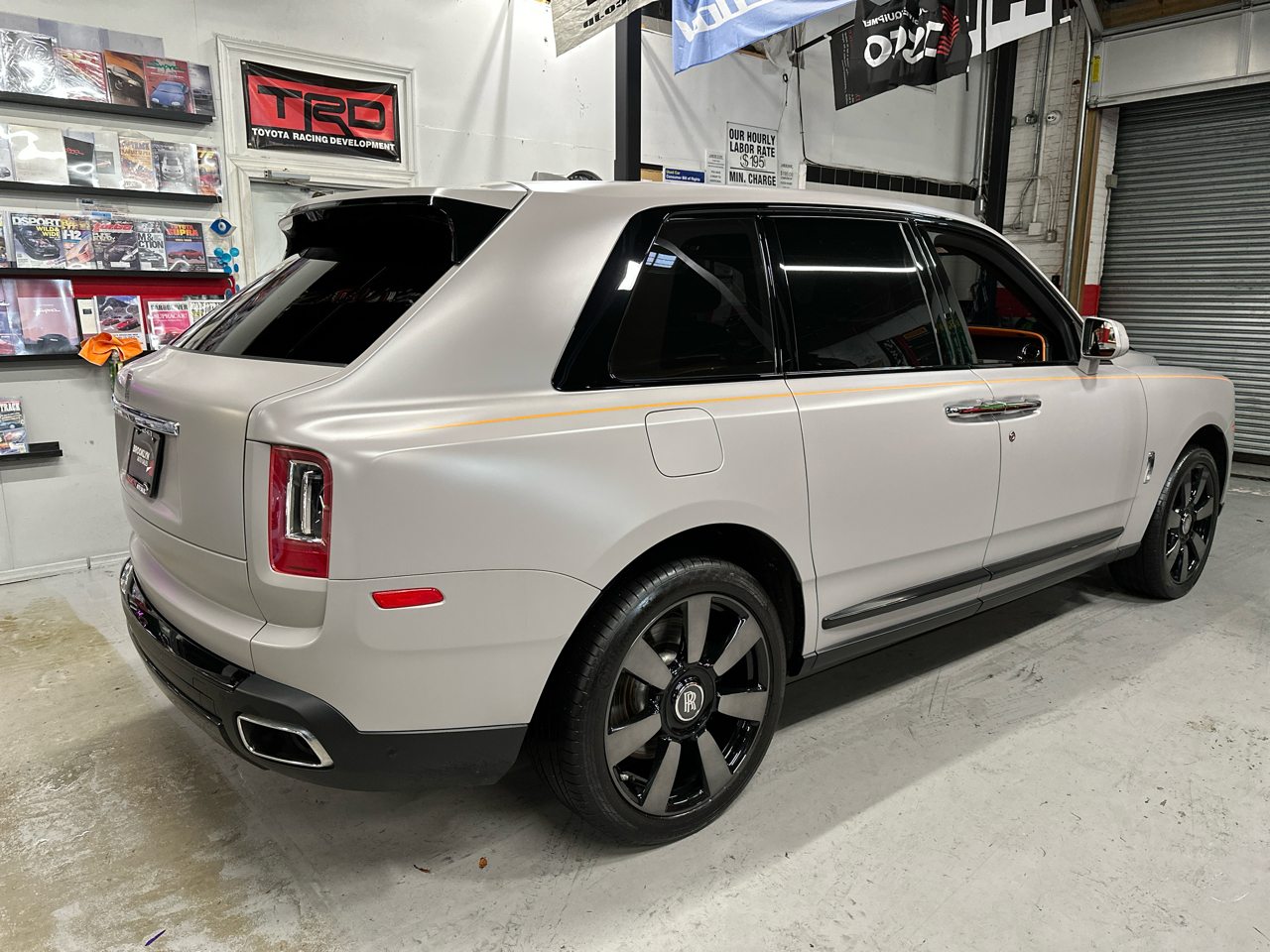 Rolls-Royce Cullinan Base 2023