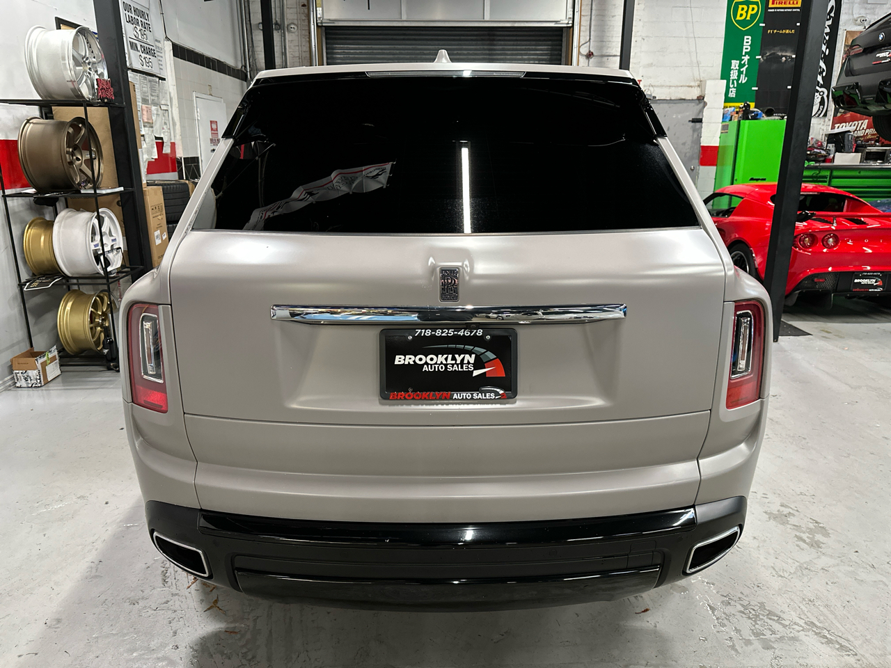 Rolls-Royce Cullinan Base 2023