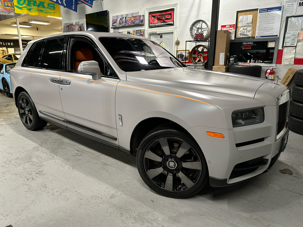 Rolls-Royce Cullinan Base 2023