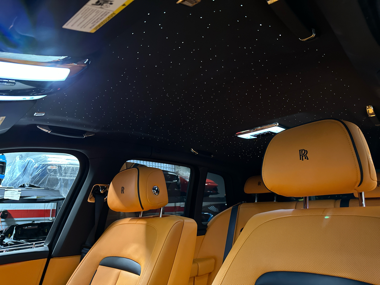 Rolls-Royce Cullinan Base 2023