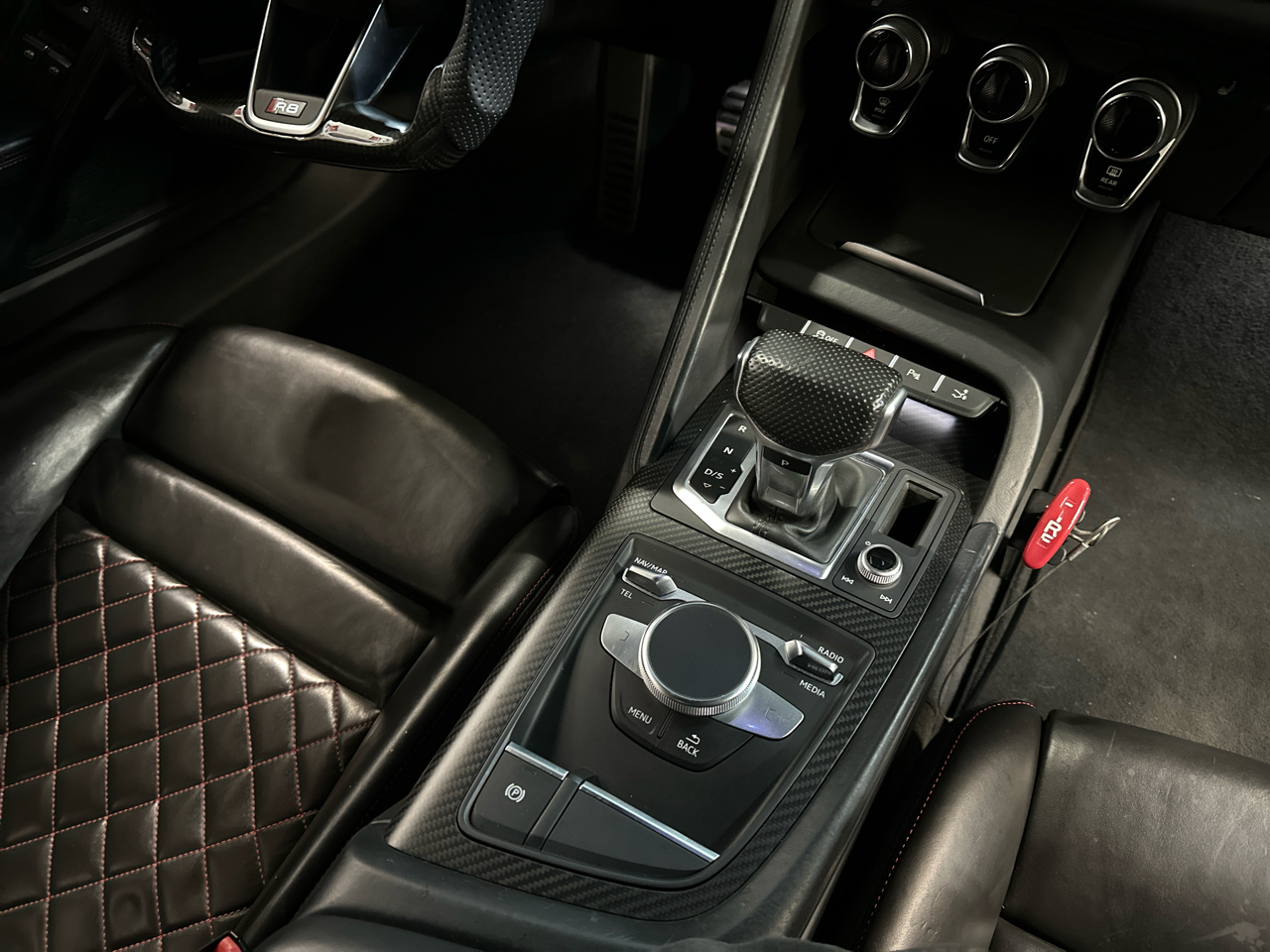 Audi R8 V10 quattro 7A 2017