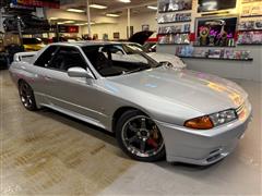 1990 Nissan GT-R 