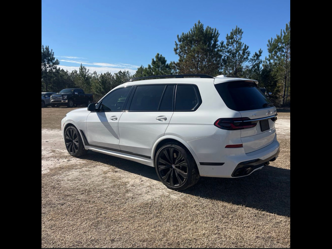 2023 BMW X7 M60i