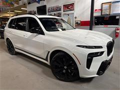 2023 BMW X7 