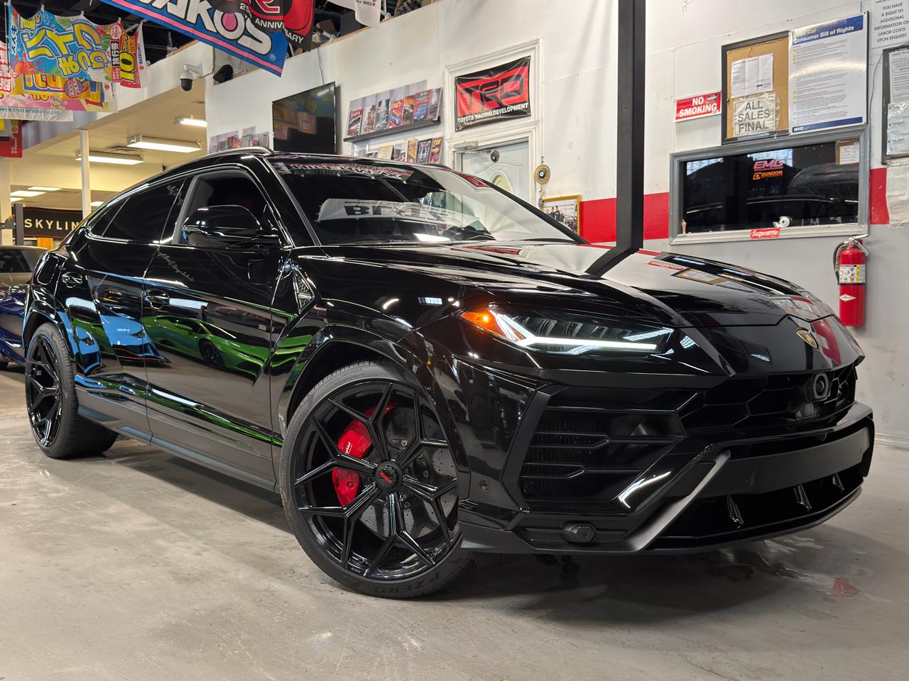 2019 Lamborghini Urus Base