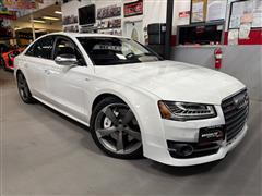 2016 Audi S8 