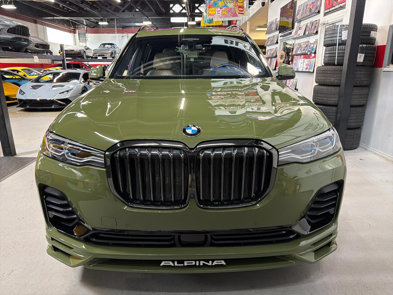 2022 BMW Alpina XB7 Base