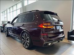 2023 BMW X7 