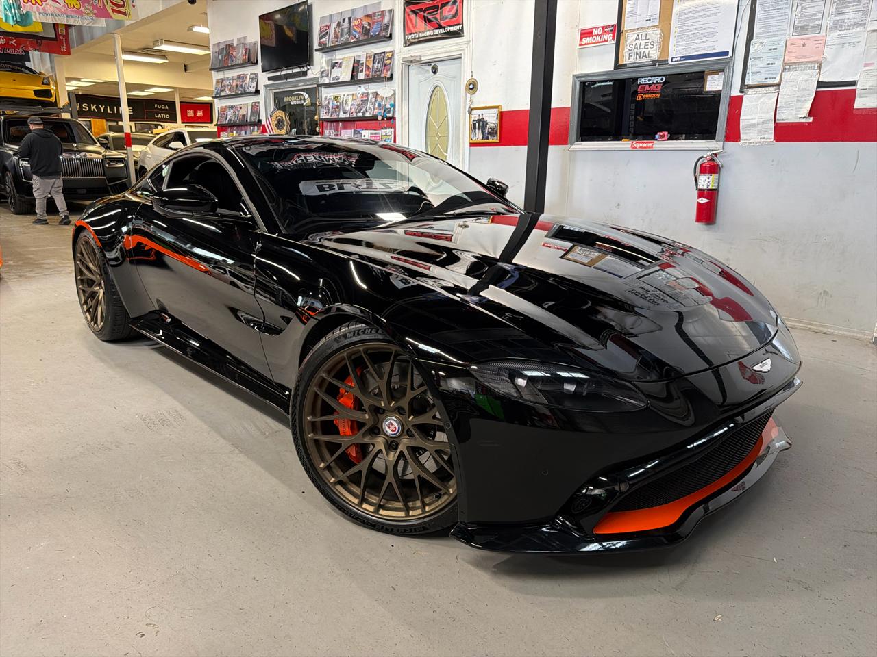 2019 Aston Martin Vantage Base