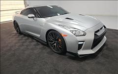 2023 Nissan GT-R 
