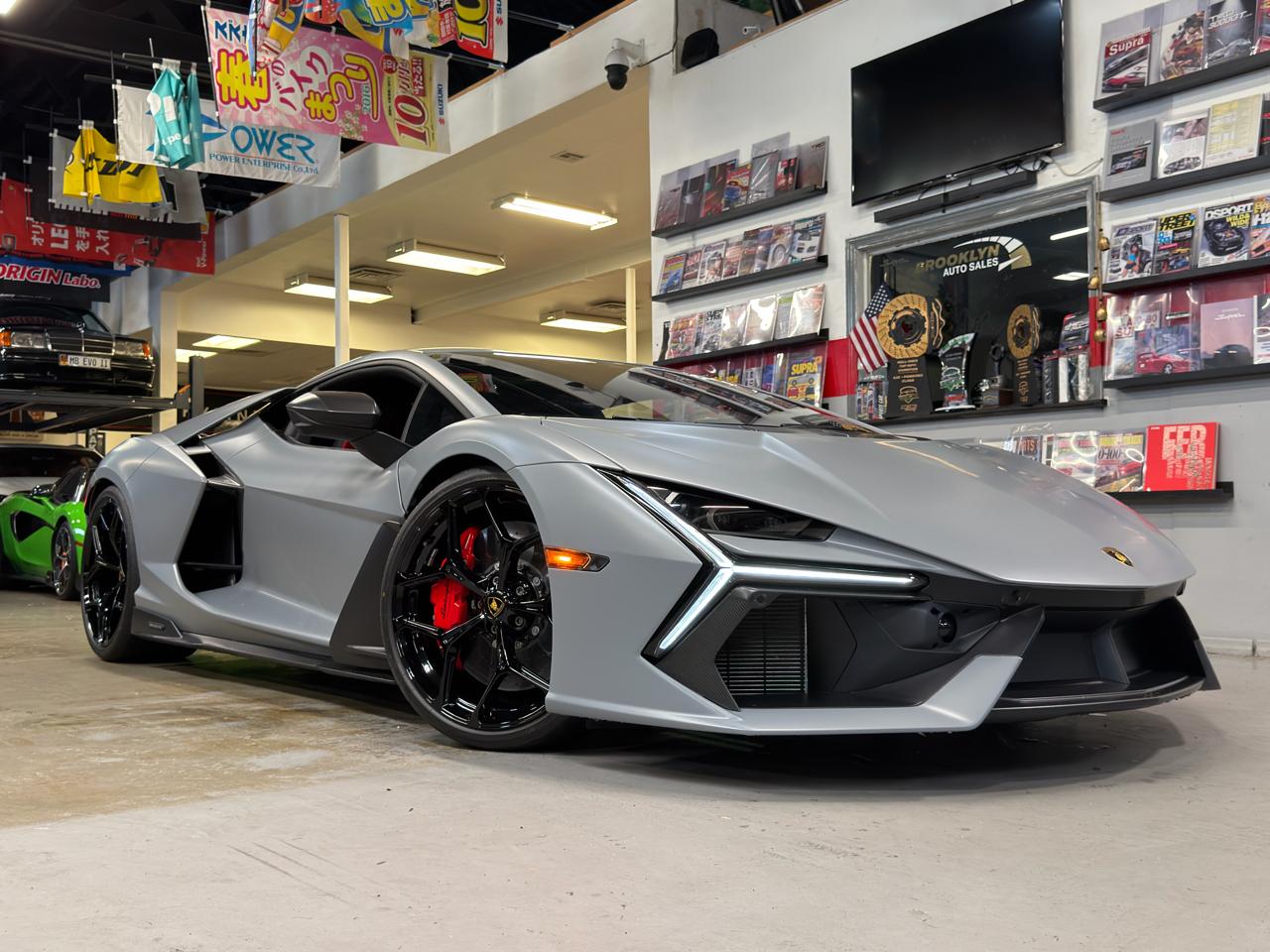 2024 Lamborghini Revuelto Coupe
