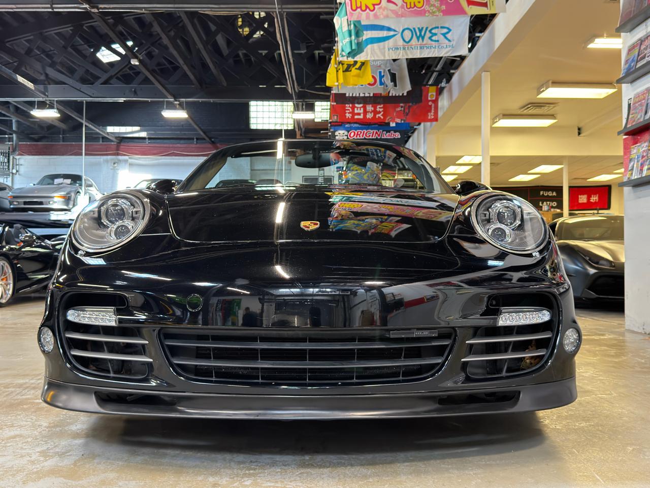 Porsche 911 photo 2