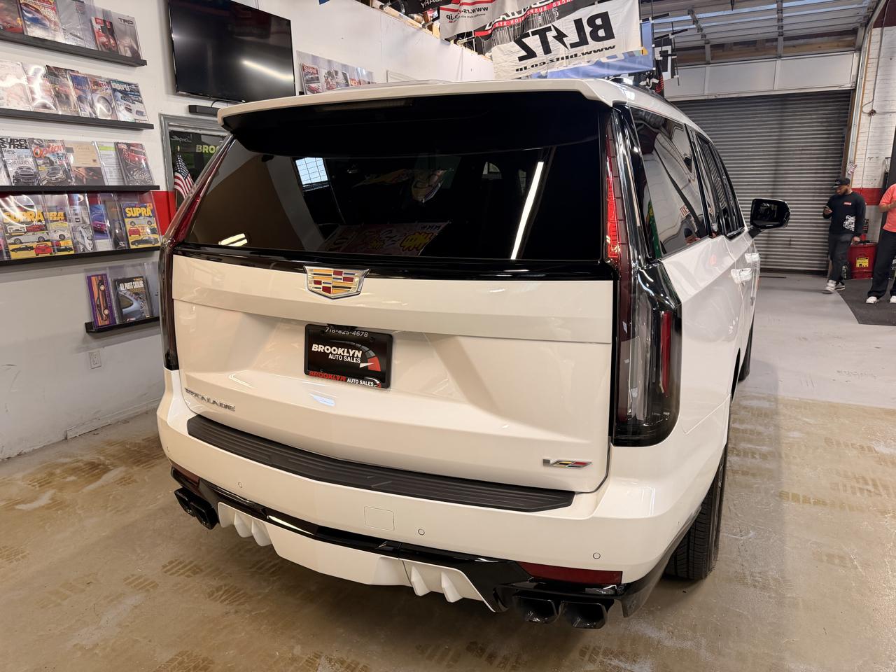 Cadillac Escalade photo 6