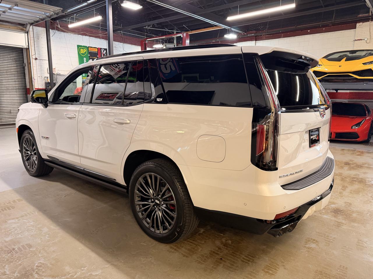 Cadillac Escalade photo 9