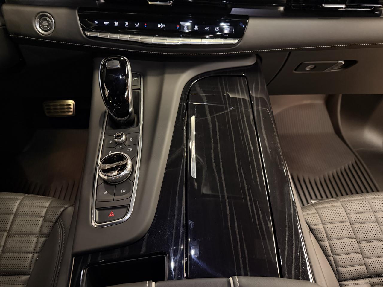 Cadillac Escalade photo 20