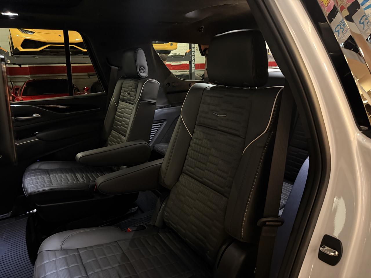 Cadillac Escalade photo 24