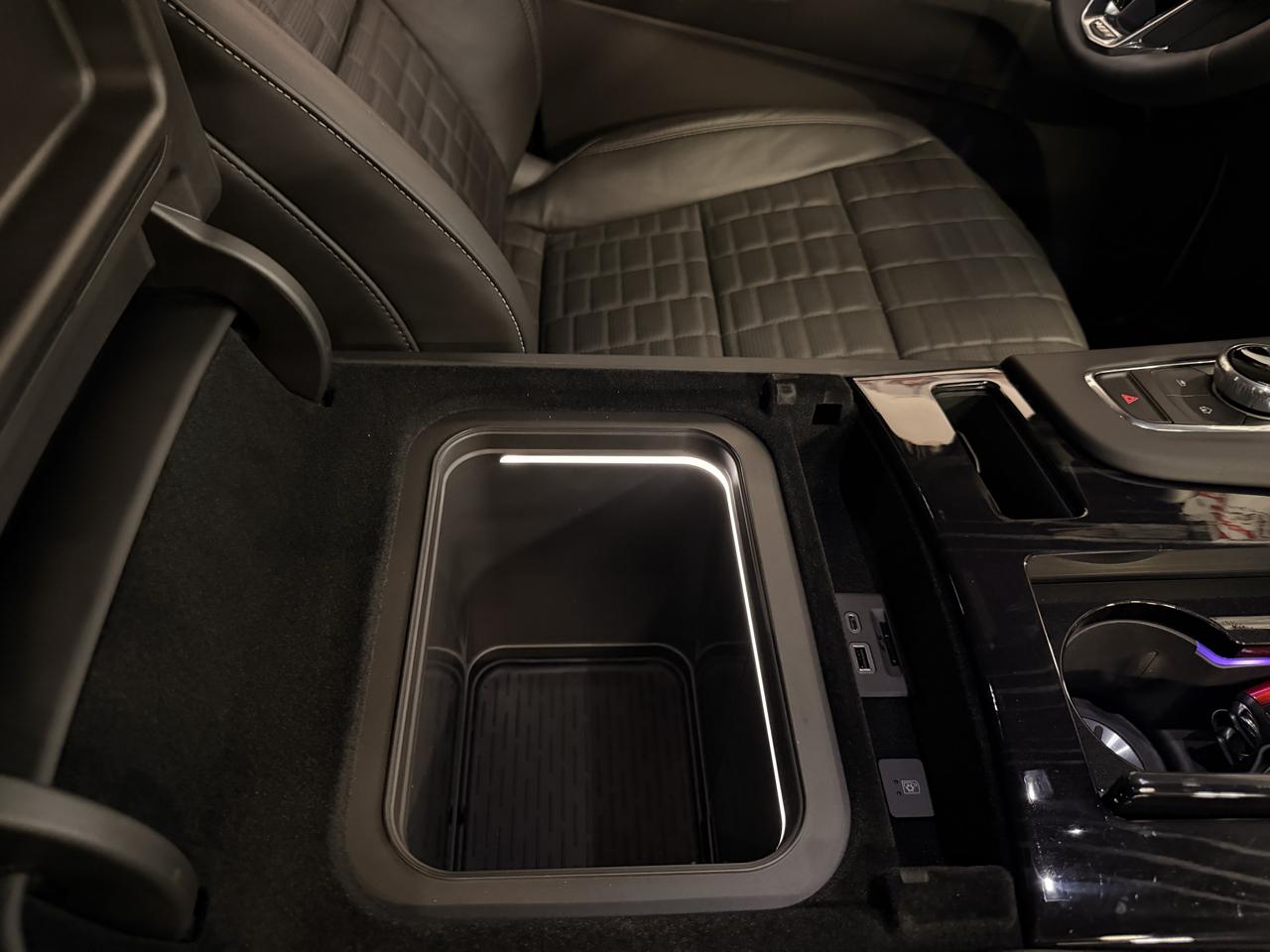 Cadillac Escalade photo 28