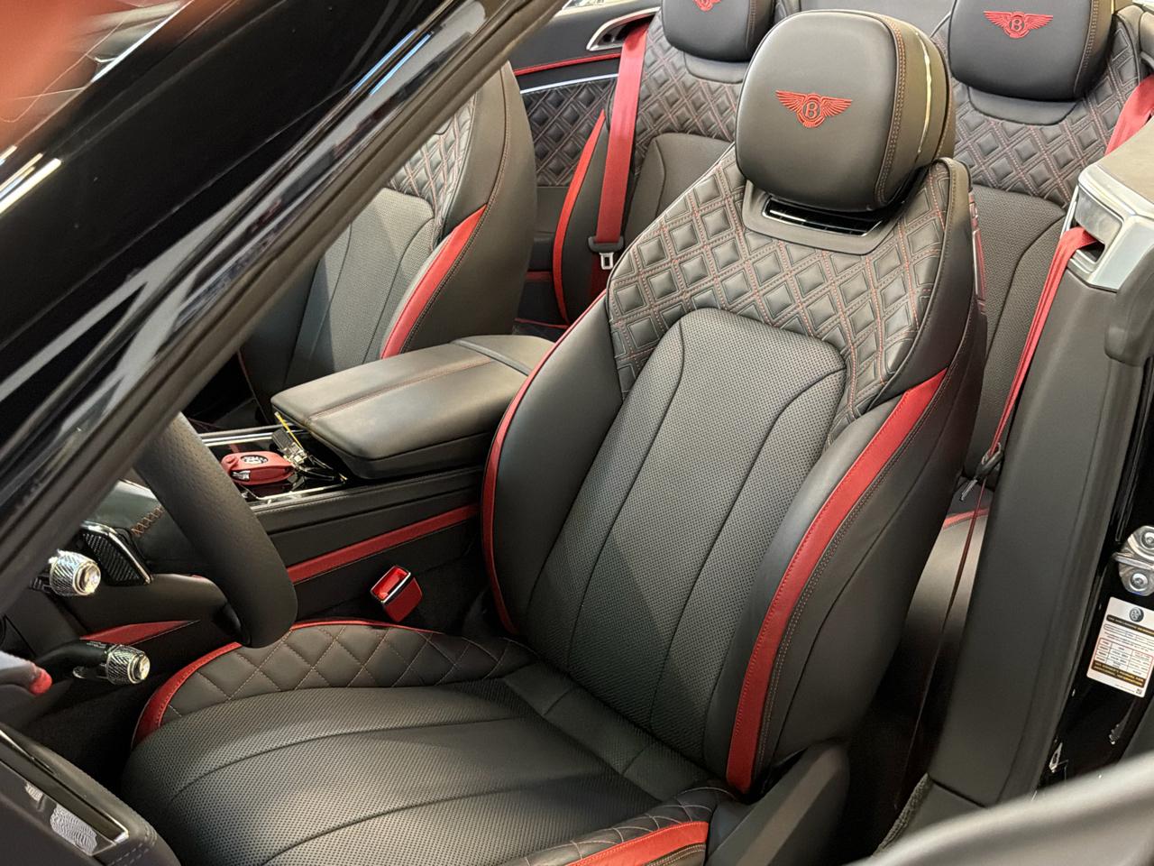 Bentley Continental photo 16