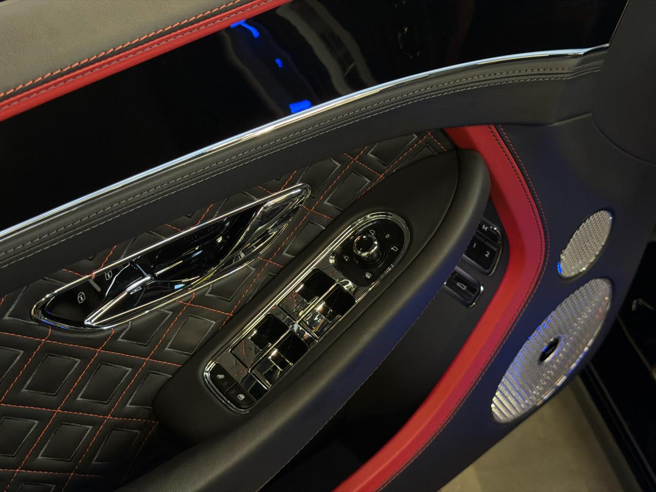 Bentley Continental photo 17