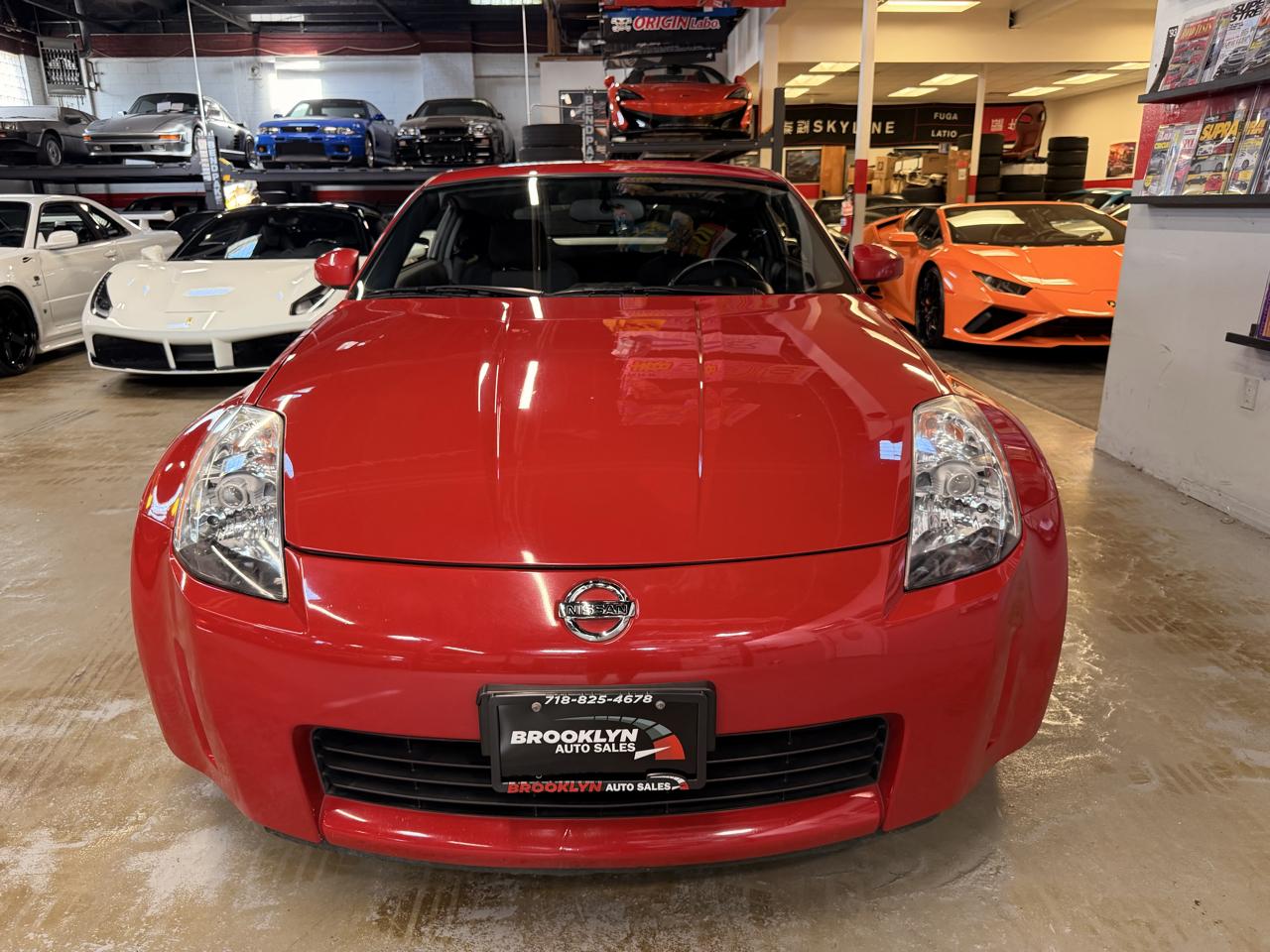 Nissan 350Z photo 2