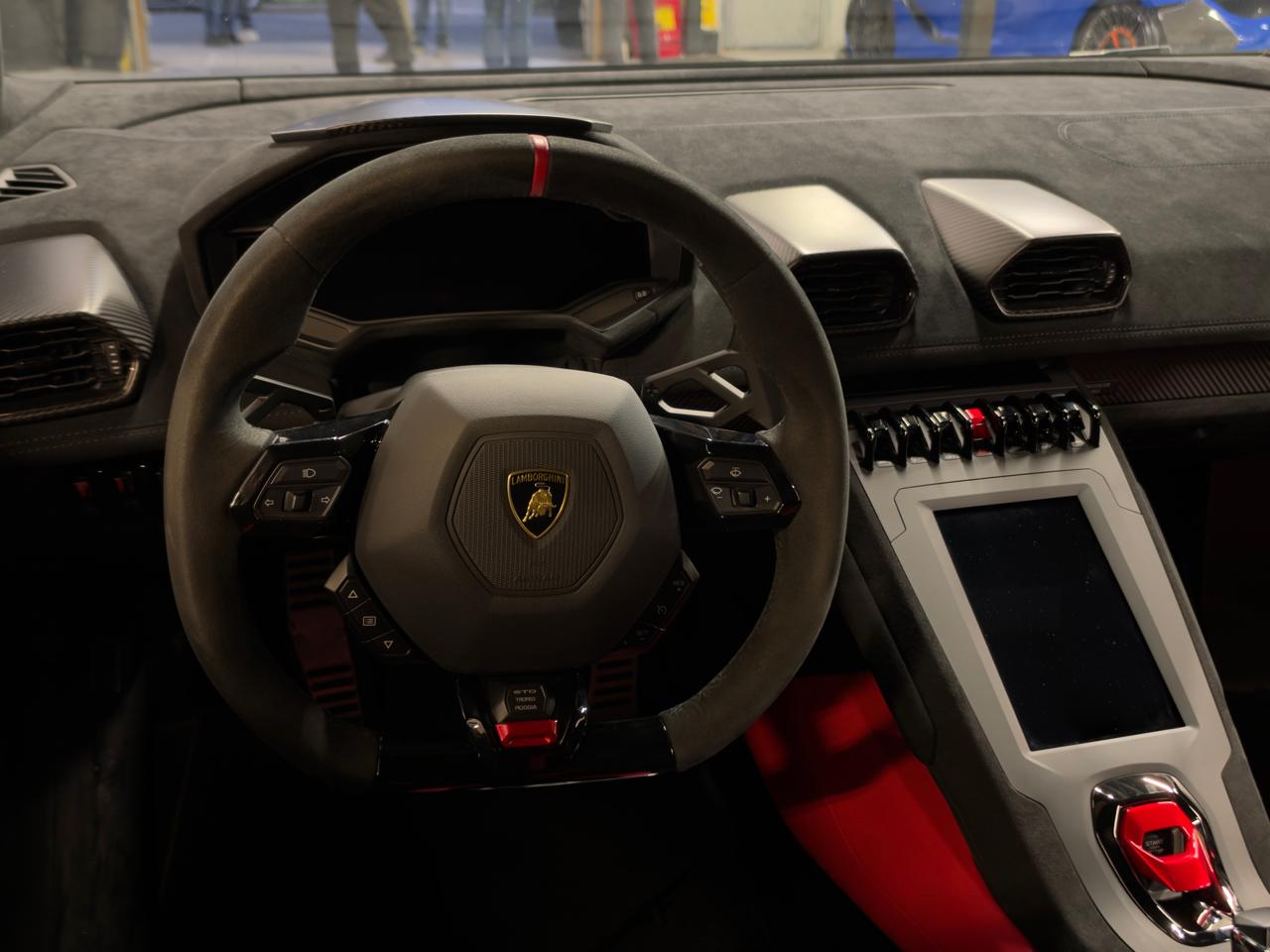 Lamborghini Huracan photo 20