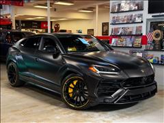 2022 Lamborghini Urus 
