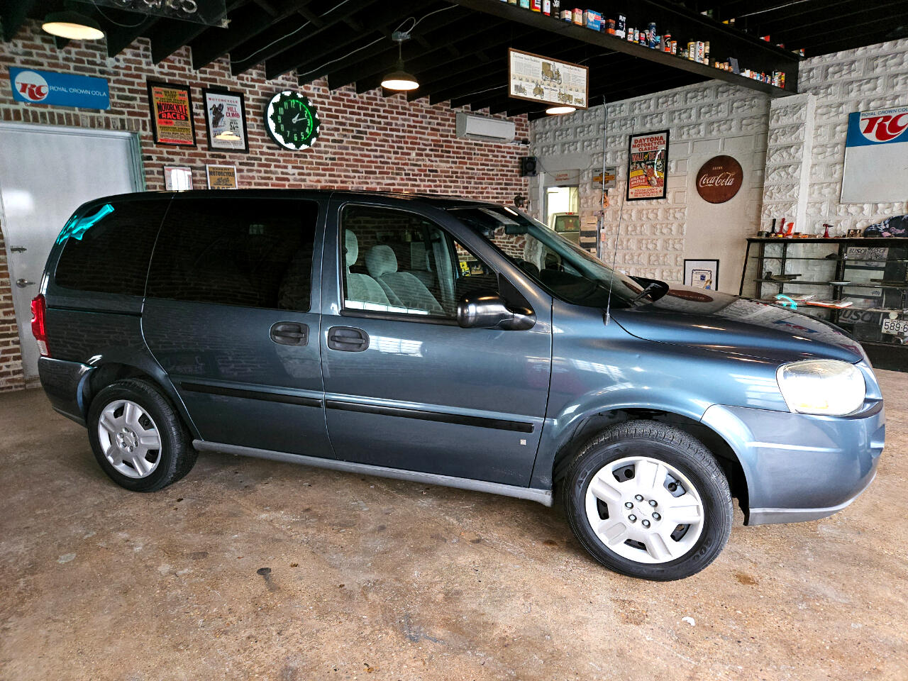 2006 Chevrolet Uplander LS's photo